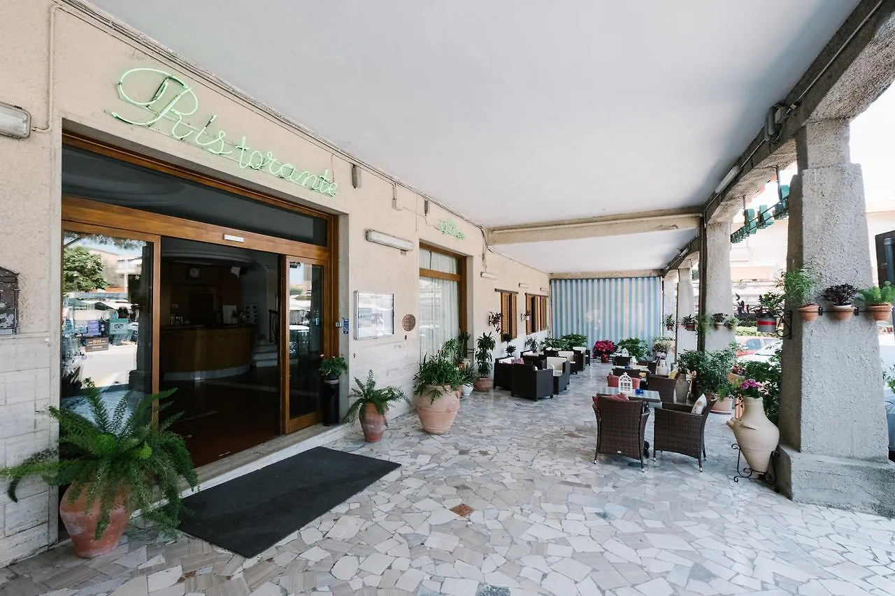 Hotel Cala Di Forno Fonteblanda 3*,